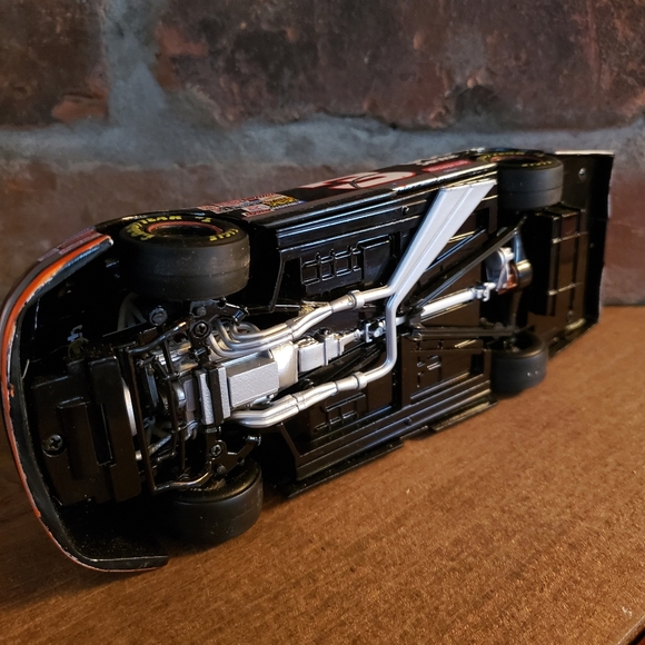 Dale Earnhardt 1/24 No Bull Car - Picture 5 of 6